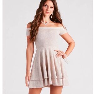 Windsor Spectacular Glow Glitter Skater Dress Light Gold Size Small